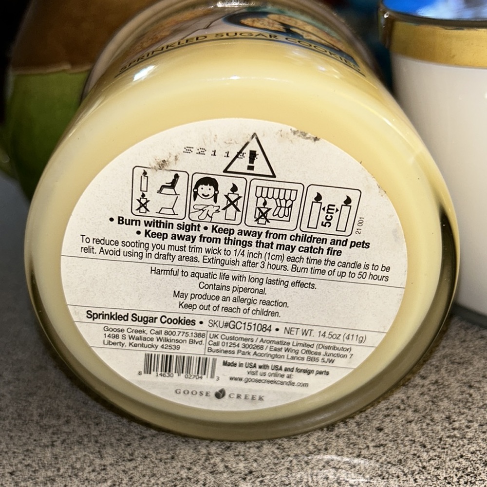 NWT Goose & Creek candle in sprinkles sugar cookies - Picture 7 of 7